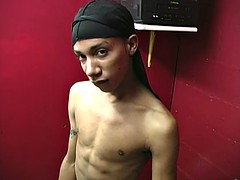 Grosse bite, Noire, Noir ébène, Homosexuelle, Interracial, Maigrichonne