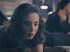 Culo, Mamada, Morena, Ffm, Sexo duro, Ama de casa, Látex, Trio