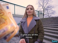 Éjaculer dans la bouche, En levrette, Bâillonner, Argent, Seins naturels, Public, Réalité, Rasée