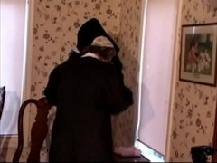 Tussi, Grosse titten, Fesselspiele, Fetisch, Milf, Nonne, Hintern versohlen, Vintage