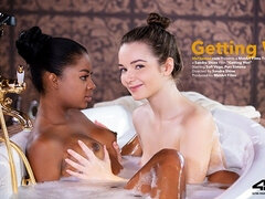 Cul, Gros seins, Noire, Brunette brune, En levrette, Hd, Lesbienne, Nénés