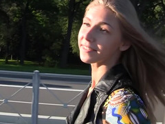 Blonde, Sucer une bite, De plein air, Public, Suçant
