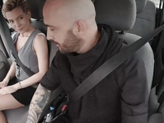 Gros cul, Grosse bite, Sucer une bite, Voiture, Européenne, Grecque, De plein air, Sperme