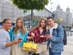 18, ベッドルーム, デカ尻, デカチン, フェラチオ, 女 人男 人, 自然山雀, オッパイの