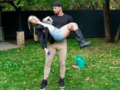 Sucer une bite, Mignonne, Branlette thaïlandaise, Hard, Chatte, Rasée, Dénudage, Adolescente