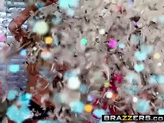 (Dillion Harper, Johnny Sins) - Sluts Spin the Bottle