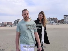 Leie, Strand, Grosser schwanz, Paar, Kehlenfick, Schwanz, Ablutschen, Flotter dreier