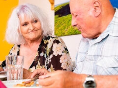 Belle grosse femme bgf, Blonde, Sucer une bite, Queue, Faciale, Léchez, Mature, Cheveux courts