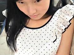 Asiatique, Sucer une bite, Hard, Public
