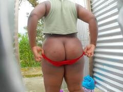 Enthousiasteling, Kont naar mond, Rondborstig, Moeder