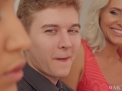 Красотки, Сумасшедшие, Смазливые, Гибкие, Лизание, Зрелые, Киски, Жесткий секс