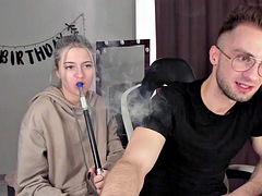 Tussi, Familie, Jungendliche (18+)