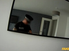 Bad, Blasen, Spermaladung, Hundestellung, Aufs gesicht abspritzen, Handjob, Polizei, Uniform