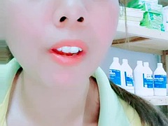 Belle grosse femme bgf, Gros seins, Indonésienne, Mère que j'aimerais baiser, Public, Nénés