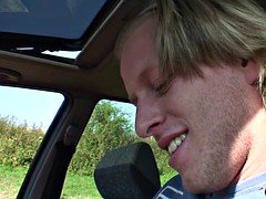 Omie, Rijpe lesbienne, Rijden