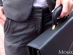 デカパイ, エロ熟女, 手コキする, なめる, 淫乱熟女, 母, オマンコ, 生徒