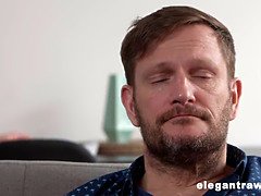 Sucer une bite, Papa, En levrette, Hard, Naturelle, Seins naturels, Chatte, Adolescente