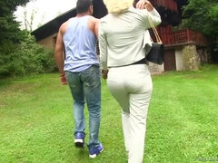 Rubia, Vestidas, Desnudo, Al aire libre, Orinar, Ducha, Tetas, Mojado