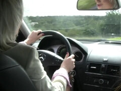 Amateur, Gros seins, Plantureuse, Fétiche, Léchez, Seins naturels, Public, Fumer