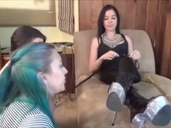 Американки, Ботинки, Доминирование, Ноги, Лесбиянка, Лизание, Рабыни, Шлюха