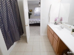 Большие сиськи, Минет, Секс без цензуры, Милф, Киски, Душ, Сквиртинг, Сюрприз