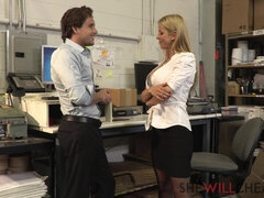 Tetas grandes, Cornudo, Sexo duro, Madres para coger, Mamá, Oficina, Perforación, Tetas