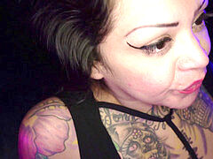 Grosser schwanz, Aufs gesicht abspritzen, Riesenschwanz, Latina, Milf, Mutti, Monster, Pov