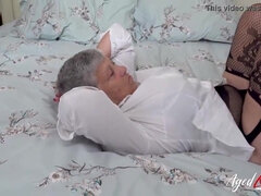 Gros seins, Blonde, Sucer une bite, Plantureuse, Femme couguar, Queue, Hard, Mature