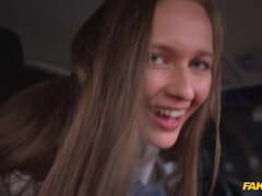 Amateur cutie had to please her driving instructor to get the license