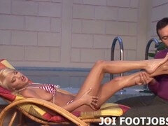 Bondage discipline sadomasochisme, Voeten, Dominante vrouw, Voetbeurt, Slipje, Sokken, Kousen, Zuigen