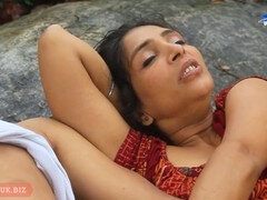 Indio, Al aire libre