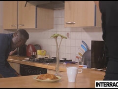 デカパイ, 浮気者, バック, Hd, 異人種間, なめる, オマンコ, 剃毛