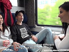 Leie, Grosser schwanz, Tschechisch, Hd, Im freien, Öffentlich, Flotter dreier, Zug