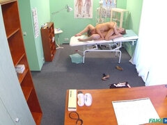 Amateur, Blonde, Doigter, Lesbienne, Massage, Infirmière, Chatte, Voyeur