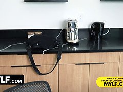 Amerikaans, Grote mammen, Zwart, Bruinharig, Rondborstig, Vingeren, Kut duiken, Spuiten