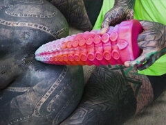 Anal, Tetas grandes, Dominacion femenina, Fetiche, Penetracion con dedos, Penetracion con puños, Tatuaje