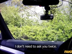 Anal, Grosse bite, Brunette brune, Tir de sperme, En levrette, Lunettes, Police, Public