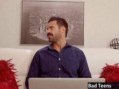 Tir de sperme, Seins naturels, Petite femme, Pov, Rugueux, Criant, Maigrichonne, Adolescente