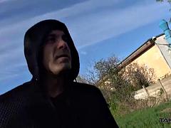 Leie, In den arsch, Tussi, Blondine, Blasen, Bus, Hardcore, Lecken