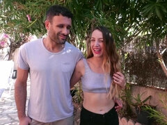 Gorgeous babe Liz deepthroating a big French schlong