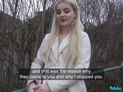 デカチン, デカパイ, ブロンド, 巨乳な, 自然山雀, 公共, 現実, タトゥー