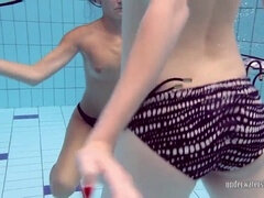 Blasen, Spermaladung, Handjob, Ungarisch, Masturbation, Orgasmus, Pool, Muschi