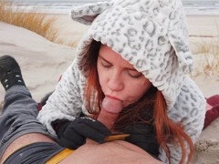 Amateur, Playa, Mamada, Semen en la boca, Al aire libre, Público, Pelirrojo, Adolescente