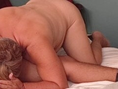 Enthousiasteling, Kont naar mond, Mooie dikke vrouwen, Grote kont, Pijpbeurt, Likken, Rijpe lesbienne, Moeder die ik wil neuken