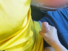 DanaKiss indulges in car masturbation while being driven home by the cab driver