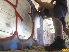 Pijpbeurt, Hondjeshouding, Sperma in gezicht, Handbeurt, Buiten, Gezichtspunt, Kut duiken, Uniformpje