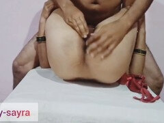 Verga grande, Penetracion con puños, Indio, Orgasmo, Pequeña, Coño, Medias largas, Tetas