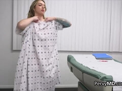 Amateur, Tetas grandes, Mamada, Tetona, Médico, Oficina, Realidad, Adolescente