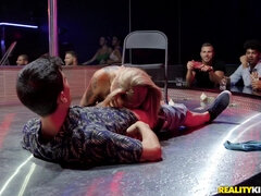 In den arsch, Arsch, Grosse titten, Aufs gesicht abspritzen, Absätze, Rau, Titten, Nass