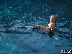 Cunnilingus, Rubia, Mamada, Garganta profunda, Interracial, Lamidas, Coño, Trio